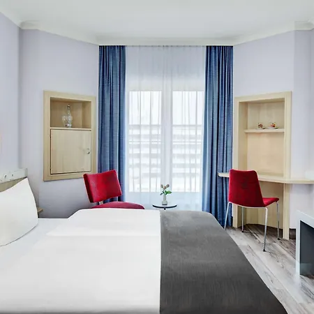 Hotel Intercityhotel 4*